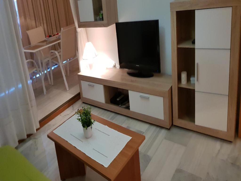 Disponible -11 Al 21 Abril-Apt Cachirul- 4 Pers -Wifi -Aire Acond- Parking Opcionable Extra Бенидорм Экстерьер фото